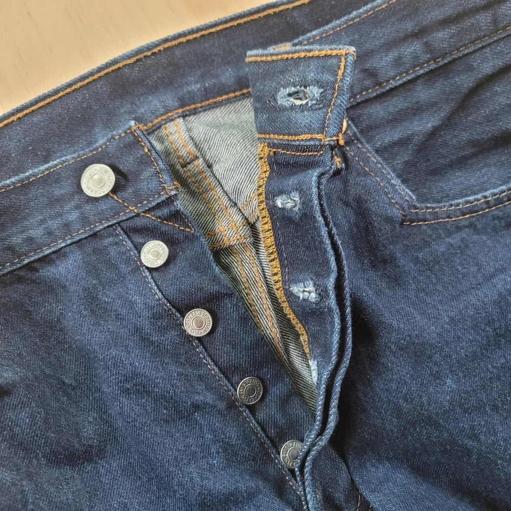 Levi's 501 Original Fit Jeans Men 35x29.5 Blue Good Straight Leg Button Fly